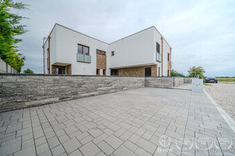 BOSEN | ZNÍŽENÁ CENA 4 izbového domu vo vysokom štandarde, Š