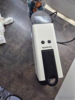 Kapsulovy kavovar Krups Nespresso mini