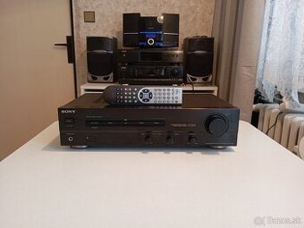 zosilnovac SONY TA-F235R