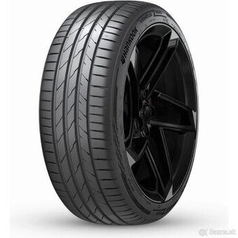 Hankook 235/55 R18 - 1
