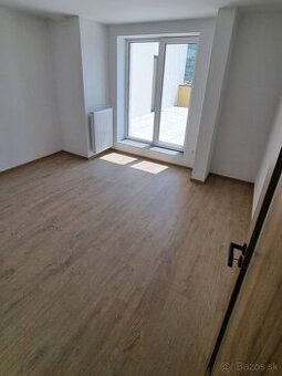 Prenájom 2-izbového bytu s nadštandardnou terasou – BD Poppe - 1