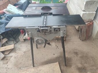 Hoblovačka KDR 250 s cirkularom, továrenská výroba. 380v