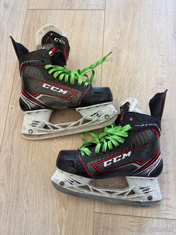 hokejové korčule CCM JetSpeed FT 360