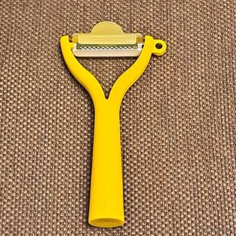 Tupperware škrabka na rezance