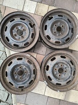 Predám plechové disky R14 a originálne puklice Mazda