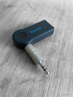 AUX bluetooth do auta