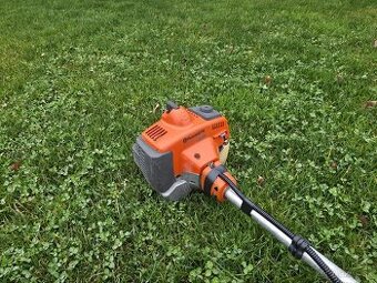 Krovinorez husqvarna 323R.