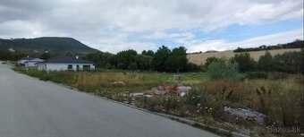 Trenčianske Mitice - stavebný pozemok 550 m2