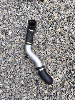 Hadica plniaceho vzduchu bmw E9x M57N2