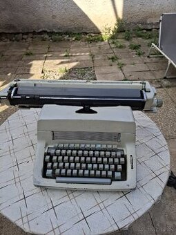 Písací stroj conzul