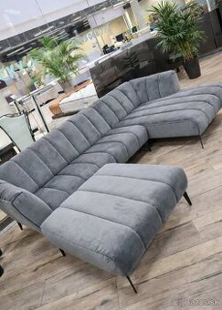 Siva zamatova presivana sedacka