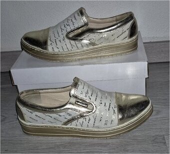 Talianske slip on Claudio Dessi v.40