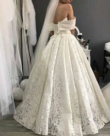 Krásne svadobné šaty farby IVORY - 1