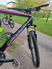 Predam   ľahký karbónový horský bicykel - 1