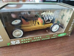 Henry Ford with 999 Lake Saint Clair 1904 1:43