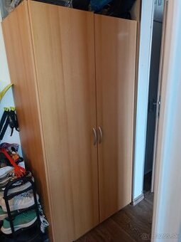Darujem skriňu za odvoz, odvoz možný iba dnes