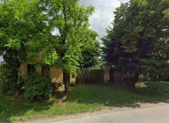 Predáme starší rodinný dom s pozemkom