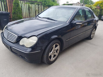MERCEDES BENZ C200  2,0B  120KW  RV.2001