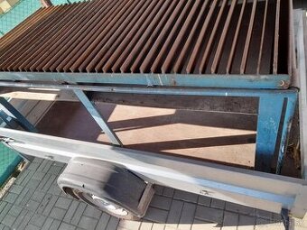 Zvaraci a palici stol