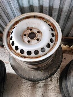 4ks plech disky 5x120 R16 T5 T6 orig. Vw