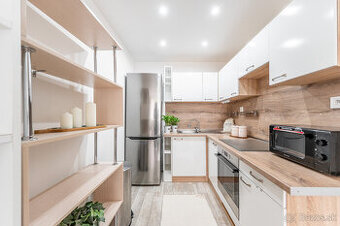 REZERVOVANÝ Na prenájom 1,5 izb. byt - Košice, Terasa