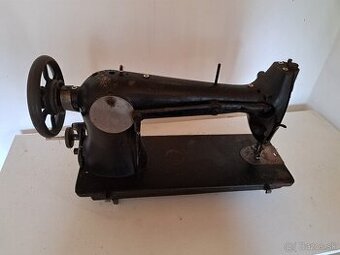 Predám šijacie kožušnícke stroje