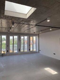 RealityKolesár prenajíma kancel 130m2 Jarmočná KE JUH