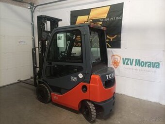 Vysokozdvižný vozík Toyota 02-8FDF15