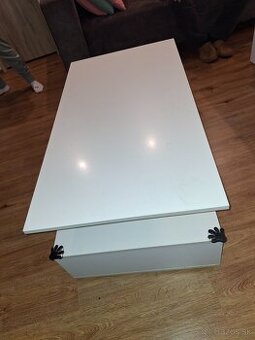 Konferenčný stolík