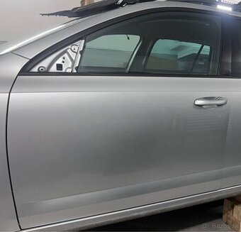 Škoda Octavia 3 ľavé predne dvere la7w