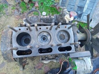 predam motor zetor 3011 bez hláv s výfukom