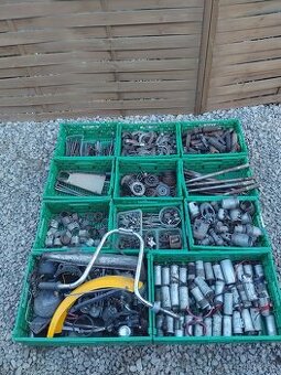 Náhradné súčiastky,  diely JAWA 50 PIONIER , BABETTA