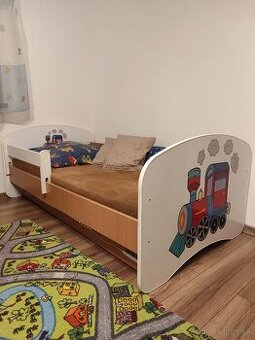 Detska postel