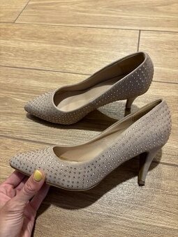 Béžové lodičky s kamienkami, veľkosť 39