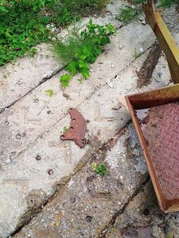 Predám časť pod viazania na Zetor