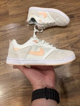 Nike SB Alleyoop (37.5)