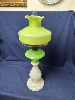 Stara stolná petrolejová lampa s cylindrom ,sklo.V 65 cm