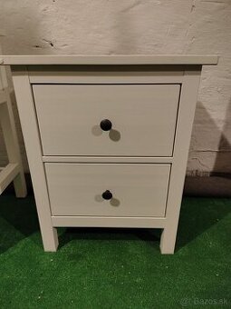 predám IKEA hemnes stolik 2 zásuvky