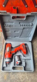 Aku vrtačka utahovačka black&decker