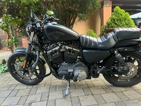 Harley Davidson 883 Iron  r. 2017 -8019 km
