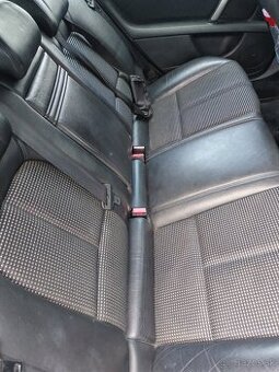 Peugeot 407 st 2,2sp