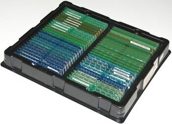 2GB DDR3 RAM moduly