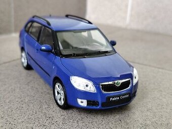 Predám nerozbalený model Škoda FABIA COMBI 2009 modrá farba