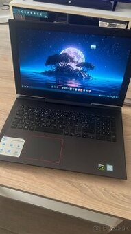 DELL Inspiron 7577 / i5-7300HQ / 1060