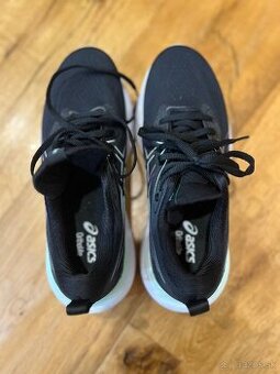 Bezecke topanky asics ziruss 8