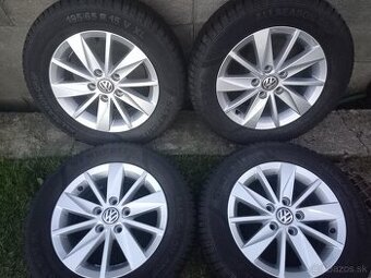 VW Golf 7 15"..195/65 R15 XL originál hliníkové disky