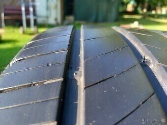 Predam Letné pneu 2ks 245/45r18