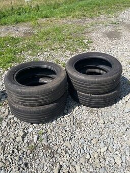 Predám pneumatiky 215/55R17