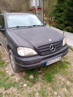 Mercedes W163 Ml 320 - 1