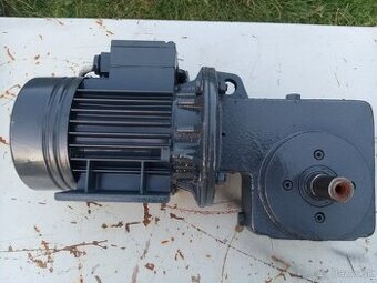 Snekova prevodovka s elektromotorom na 220V